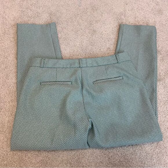 BANANA Republic green printed textured Sloan pants Sz 6P - Picture 3 of 11